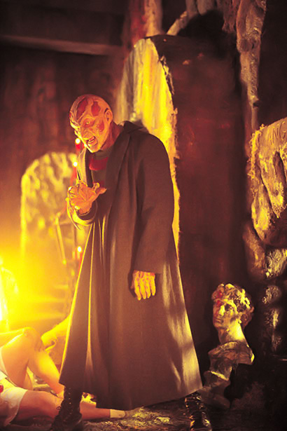 Wes Craven's New Nightmare: Behind-the-Scenes Gallery